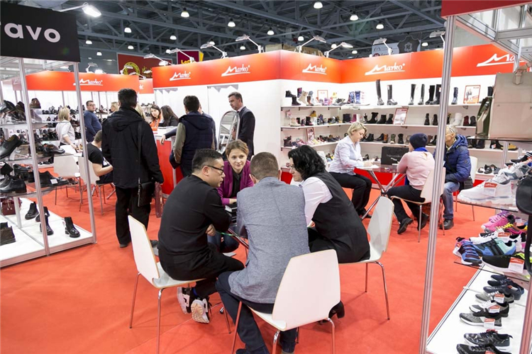 俄罗斯国际鞋类箱包及时尚配饰展展会现场